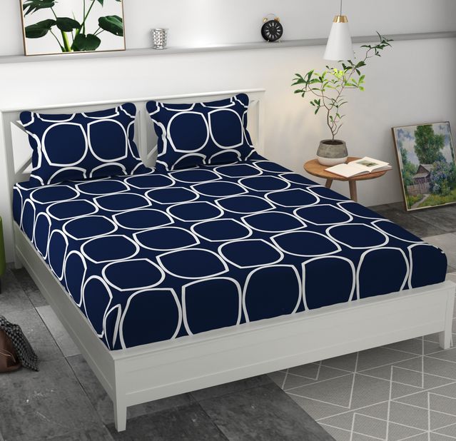 Microfiber Elastic Fitted Double Bedsheet with 2 Pillow Covers, 70x76x6 Inches