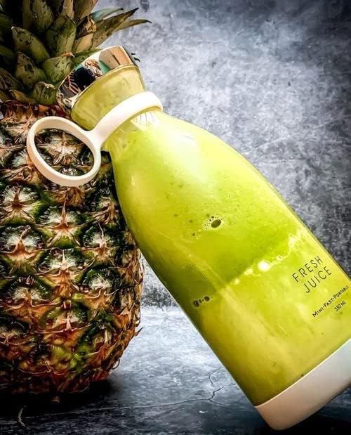 Aarij Mart Portable Mini Blender for Fresh Juice