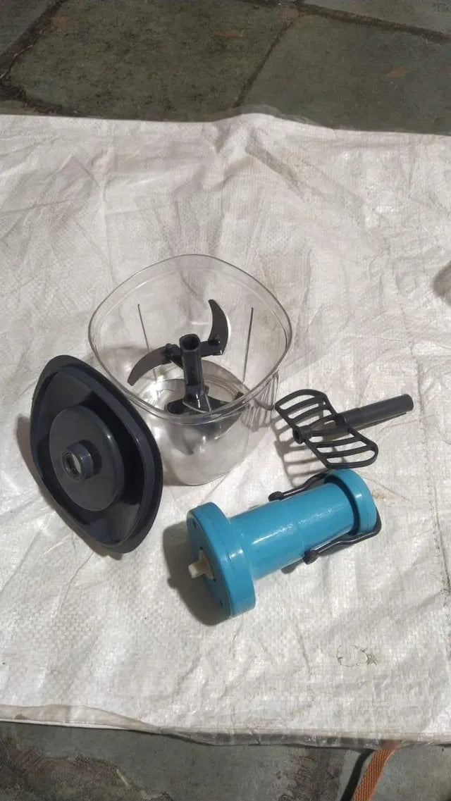 Manual Fruit and Vegetable Chopper for Kitchen